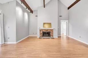 35 Algonquin Ln, Stratford, CT 06614 - Photo 18