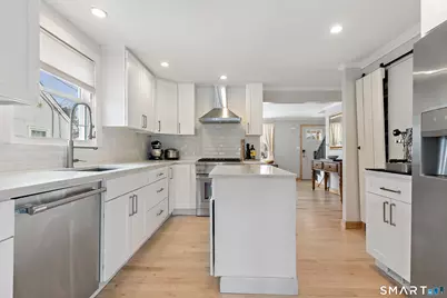 855 Riverside Drive, Fairfield, CT 06824 - Photo 6