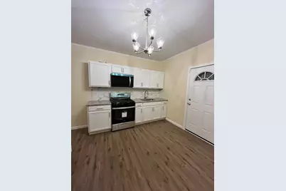 141 Greenfield Street, Hartford, CT 06112 - Photo 14