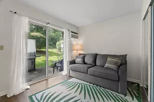 8 Rose Ln, Danbury, CT 06811 - Photo 14