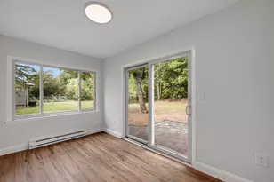 85 Elmwood Dr, Meriden, CT 06450 - Photo 10