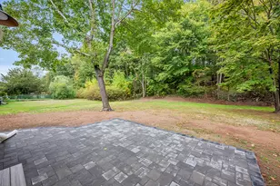 85 Elmwood Dr, Meriden, CT 06450 - Photo 32