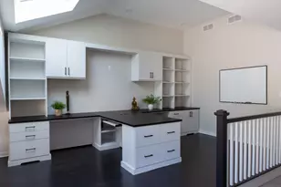 504 Harvest Cmns, Westport, CT 06880 - Photo 8