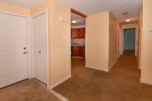 413 Lady Bug Ln, Vernon, CT 06066 - Photo 10