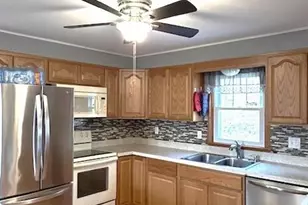 30 Clinton Pl, Wallingford, CT 06492 - Photo 12