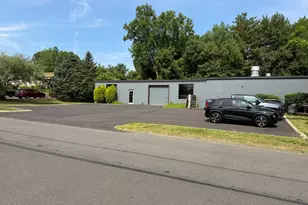 19 Sandscreen Rd, Avon, CT 06001 - Photo 1