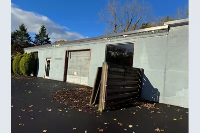 19 Sandscreen Road #Left Side, Avon, CT 06001 - Photo 2