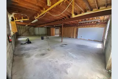 19 Sandscreen Road #Left Side, Avon, CT 06001 - Photo 10