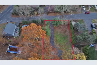 19 Maplehurst Avenue, New Britain, CT 06053 - Photo 2