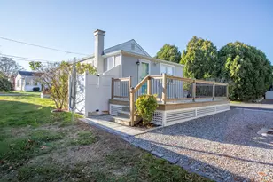 10 Dorothy Rd, Westbrook, CT 06498 - Photo 4