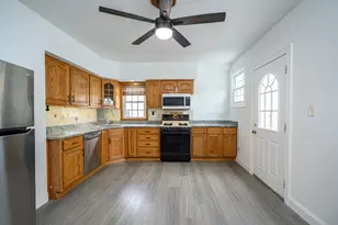 81 W Town St, Norwich, CT 06360 - Photo 10