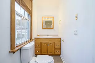 81 W Town St, Norwich, CT 06360 - Photo 16