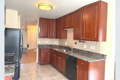 1206 Eaton Court #1206, Danbury, CT 06811 - Photo 6