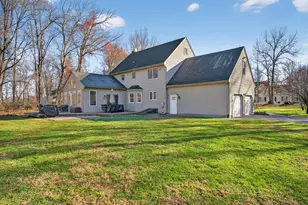 8 Trevor Ln, East Granby, CT 06026 - Photo 4