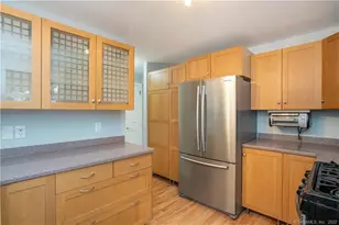 34 John Smith Dr, West Hartford, CT 06107 - Photo 12