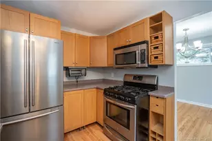 34 John Smith Dr, West Hartford, CT 06107 - Photo 14