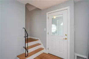 34 John Smith Dr, West Hartford, CT 06107 - Photo 4