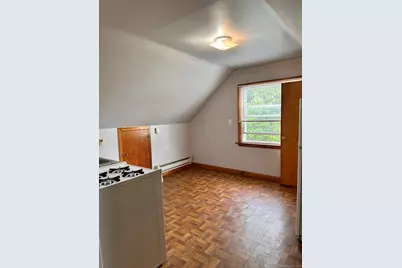 122 Hansen Avenue #3, Bridgeport, CT 06605 - Photo 4