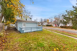 95 Elmer Ave, Hamden, CT 06514 - Photo 20