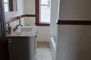 166 Oak St, Waterbury, CT 06704 - Photo 6