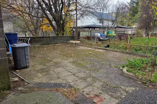 166 Oak St, Waterbury, CT 06704 - Photo 12