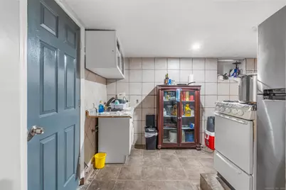 212 Denver Avenue, Bridgeport, CT 06605 - Photo 26