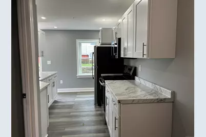 22 Hawthorne Street #1, Norwich, CT 06360 - Photo 6