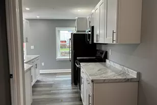 22 Hawthorne St, Norwich, CT 06360 - Photo 6