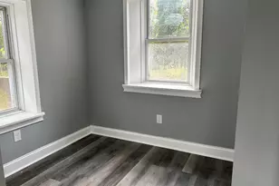 22 Hawthorne St, Norwich, CT 06360 - Photo 8