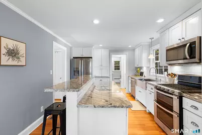 154 Clifton Avenue, West Hartford, CT 06107 - Photo 8