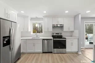 51 Sperry Ln, Meriden, CT 06451 - Photo 16