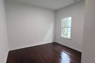 36 Vermont St, Waterbury, CT 06704 - Photo 14