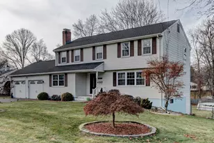 172 Eddy Ln, Newington, CT 06111 - Photo 2