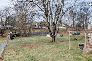 172 Eddy Ln, Newington, CT 06111 - Photo 34