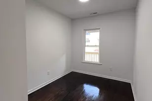 36 Vermont St, Waterbury, CT 06704 - Photo 10