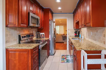 7 Willow Court #7, Cromwell, CT 06416 - Photo 2