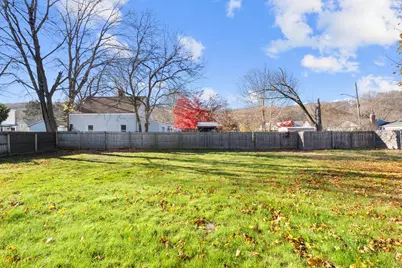 114 Lake Avenue, Bristol, CT 06010 - Photo 32