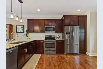 91 West Broad Street #11, Stamford, CT 06902 - Photo 2