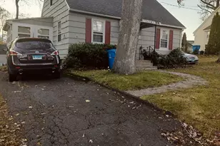 123 Garfield Rd, Bristol, CT 06010 - Photo 2