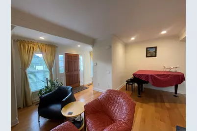 1 Northfield Street #B, Greenwich, CT 06830 - Photo 4