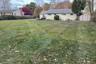 20 Osage Dr, Wallingford, CT 06492 - Photo 2