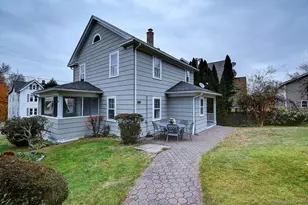 24 New St, Naugatuck, CT 06770 - Photo 2