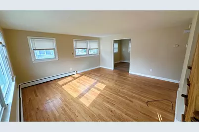 10 Greenbrier Drive, Bloomfield, CT 06002 - Photo 8