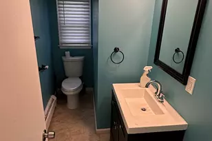 10 Greenbrier Dr, Bloomfield, CT 06002 - Photo 30