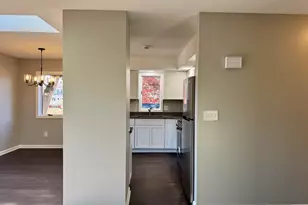 31 William St, East Haven, CT 06512 - Photo 8