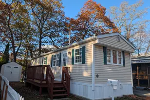 12 Horseshoe Dr, Shelton, CT 06484 - Photo 1