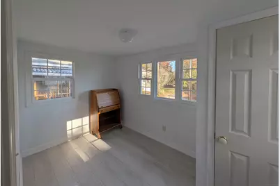 12 Horseshoe Drive, Shelton, CT 06484 - Photo 4