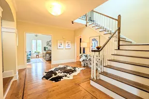 40 Hull Pl, Ridgefield, CT 06877 - Photo 4