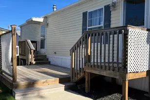 20 Barlow Dr, Mansfield, CT 06268 - Photo 2