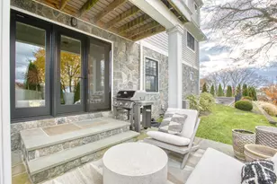 24 Harold St, Greenwich, CT 06807 - Photo 4